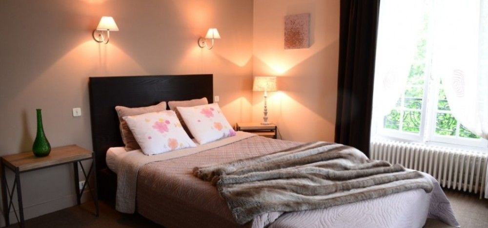 Bed and Breakfast Le 14 St Michel Жослен Экстерьер фото